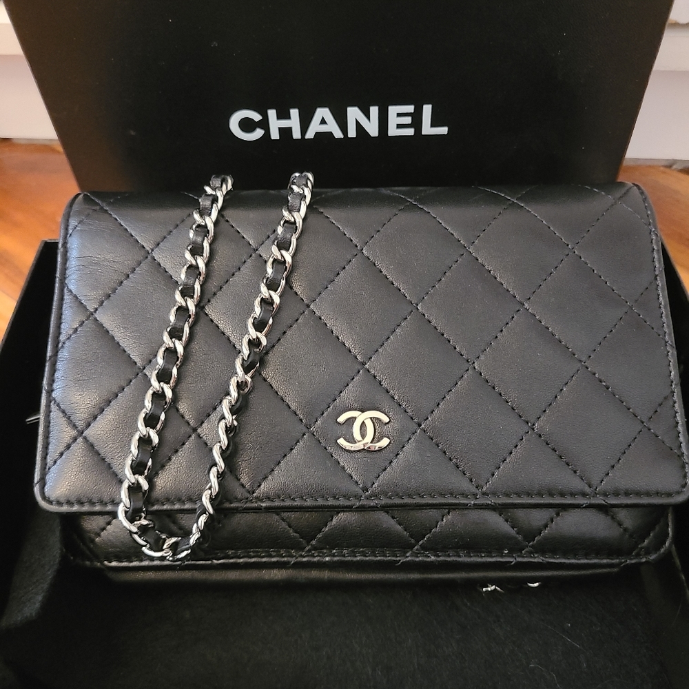 Chanel lambskin woc silver